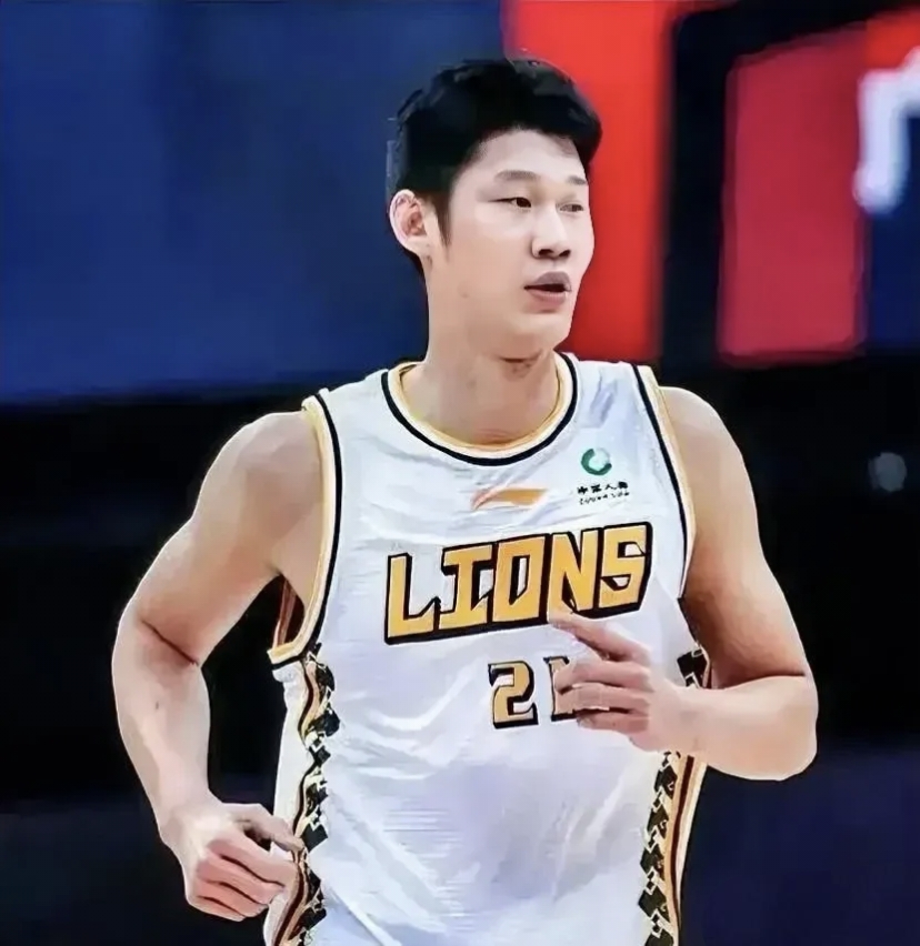 关于转会期CBA季后赛传出新动向；丹佛掘金止住颓势；管理层表态——引发热议；阵容厚度经受考验的信息